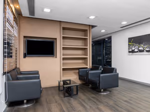 1 Person Private Office
