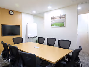 25 Person Private Office