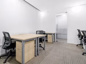 20 Person Private Office
