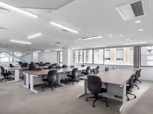 1 Person Private Office