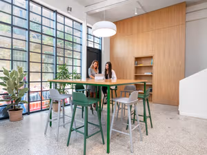 10 Person Private Office