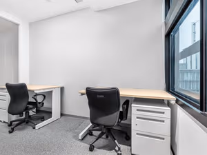 15 Person Private Office