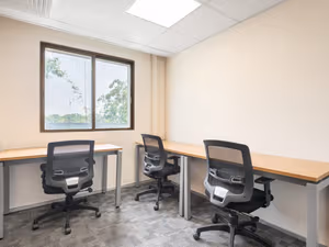 1 Person Private Office
