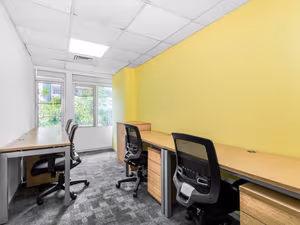 7 Person Private Office