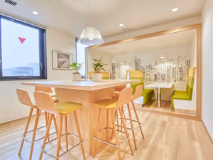 40 Person Private Office