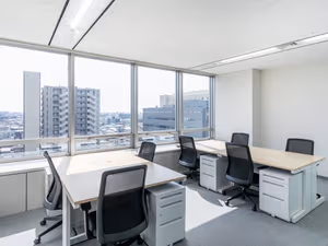 4 Person Private Office