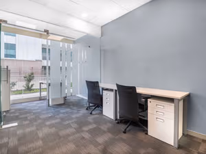 40 Person Private Office