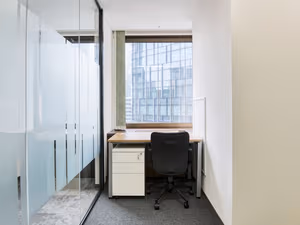 10 Person Private Office