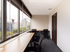 1 Person Private Office