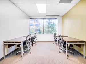 10 Person Private Office