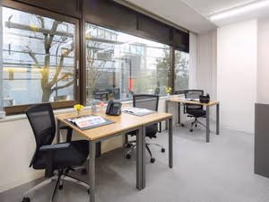 1 Person Private Office