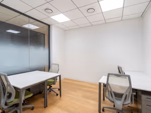 4 Person Private Office