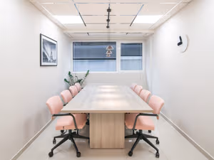 10 Person Private Office