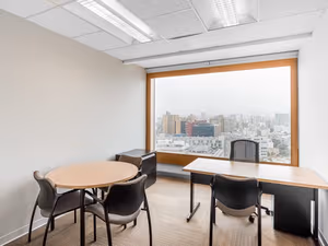 4 Person Private Office