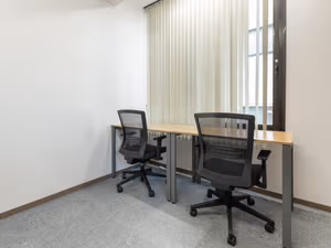 1 Person Private Office