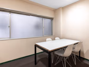 3 Person Private Office