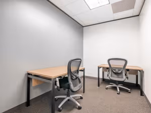 10 Person Private Office