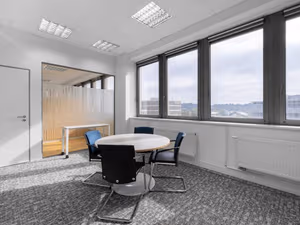 30 Person Private Office