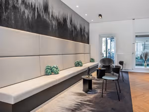 4 Person Private Office