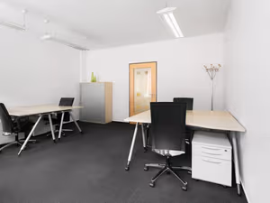 3 Person Private Office