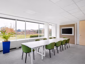 25 Person Private Office