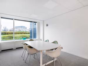 4 Person Private Office