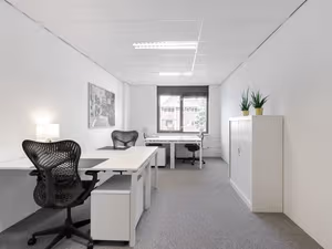5 Person Private Office