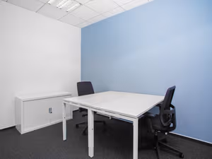 50 Person Private Office