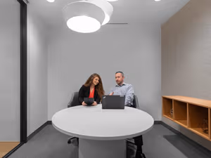 1 Person Virtual Office