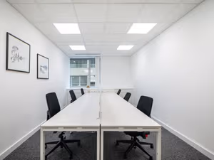 7 Person Private Office