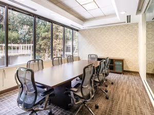 25 Person Private Office