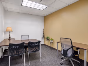 10 Person Private Office