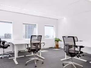 5 Person Private Office