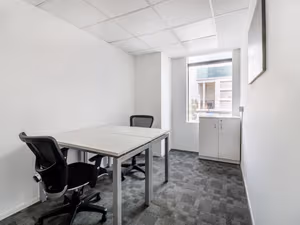 7 Person Private Office