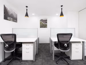 5 Person Private Office