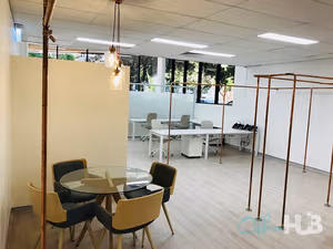 1 Person Shared Office