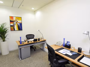 3 Person Private Office