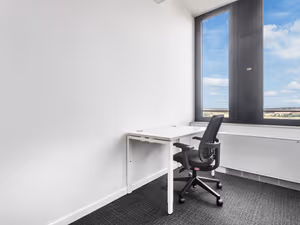 5 Person Private Office