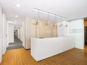 25 Person Private Office