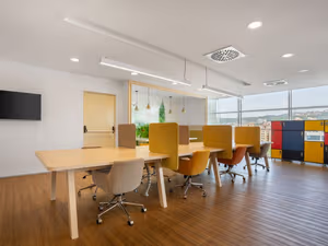 10 Person Private Office