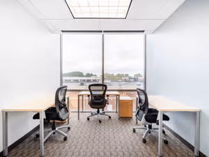 4 Person Private Office