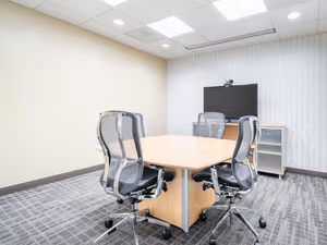 10 Person Private Office