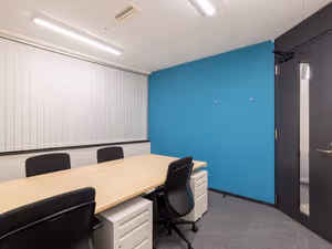 10 Person Private Office