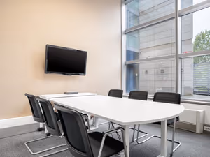 4 Person Private Office