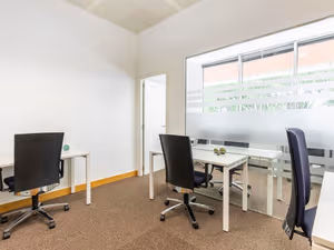 7 Person Private Office