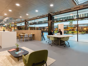 40 Person Private Office