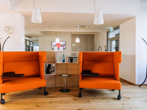 5 Person Private Office