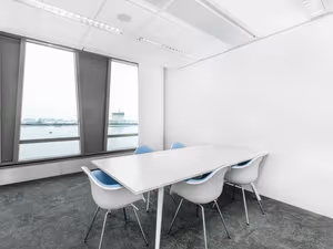25 Person Private Office