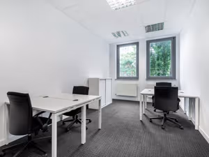 4 Person Private Office
