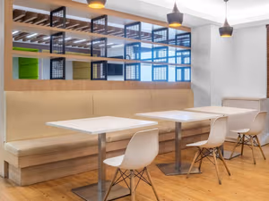 1 Person Coworking Desk